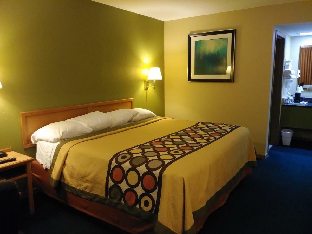 Budgetel Inn & Suites Butler Eksteriør bilde